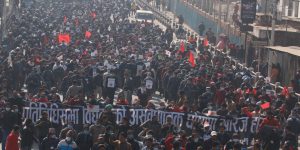 नेकपा प्रचण्ड-नेपाल समूहले टुँडिखेललाई मानव साङ्लोले घेर्दै नेकपा प्रचण्ड-नेपाल समूहले टुँडिखेललाई मानव साङ्लोले घेर्दै