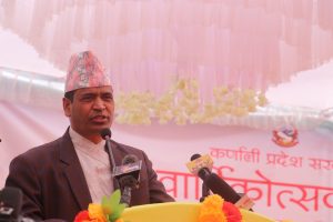 मुख्यमन्त्री शाहीको साथ छाड्दै नेपाल समूह मुख्यमन्त्री शाहीको साथ छाड्दै नेपाल समूह