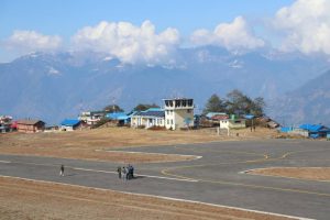 सुकेटार विमानस्थललाई रवीन्द्र अधिकारीको नाम दिँदा स्थानीय असन्तुष्ट सुकेटार विमानस्थललाई रवीन्द्र अधिकारीको नाम दिँदा स्थानीय असन्तुष्ट