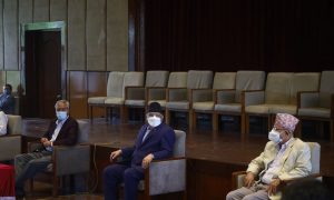 विघटनविरुद्ध विपक्षी गठबन्धनले राजनीतिक र कानुनी प्रतिवाद गर्ने