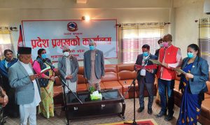 जसपाका ४ प्रदेश सांसदलाई पुनःबहाली गर्न सर्वोच्चको आदेश जसपाका ४ प्रदेश सांसदलाई पुनःबहाली गर्न सर्वोच्चको आदेश
