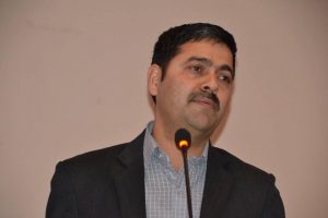 गृहमन्त्री थापालाई हराउँदै खिमलाल देवकोटा विजयी गृहमन्त्री थापालाई हराउँदै खिमलाल देवकोटा विजयी