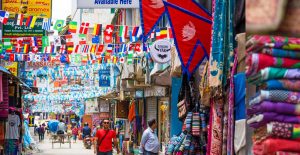 तिहार आएपनि व्यापारीहरु छैनन् खुशी, बजारमा झन् झन् मन्दी !