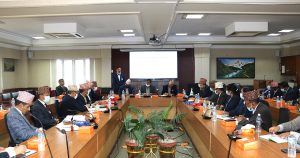 सरल र रुकावट बिना ठूला योजना सञ्चालन हुने नीति बनाउनुपर्नेमा अर्थमन्त्री शर्माकाे जाेड