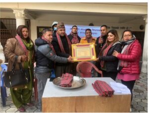 अरनिको माध्यामिक विद्यालयलाइ पुर्व विध्यार्थीहरुद्वारा सहयोग हस्तान्तरण