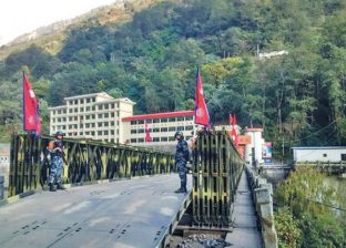 दशैंको मुखमा तीन दिनका लागि खुल्दै तातोपानी नाका, रोकिएका सामान नेपाल भित्रिने दशैंको मुखमा तीन दिनका लागि खुल्दै तातोपानी नाका, रोकिएका सामान नेपाल भित्रिने