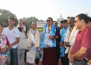 पर्यटन दिवसका दिन लुम्बिनीमा पर्यटकलाई स्वागत