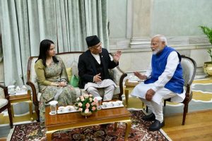 प्रधानमन्त्री प्रचण्ड र भारतका प्रधानमन्त्री मोदीबीच भेटवार्ता 