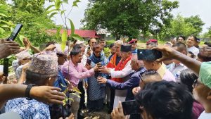 एक लाख विरुवा रोप्ने अभियान