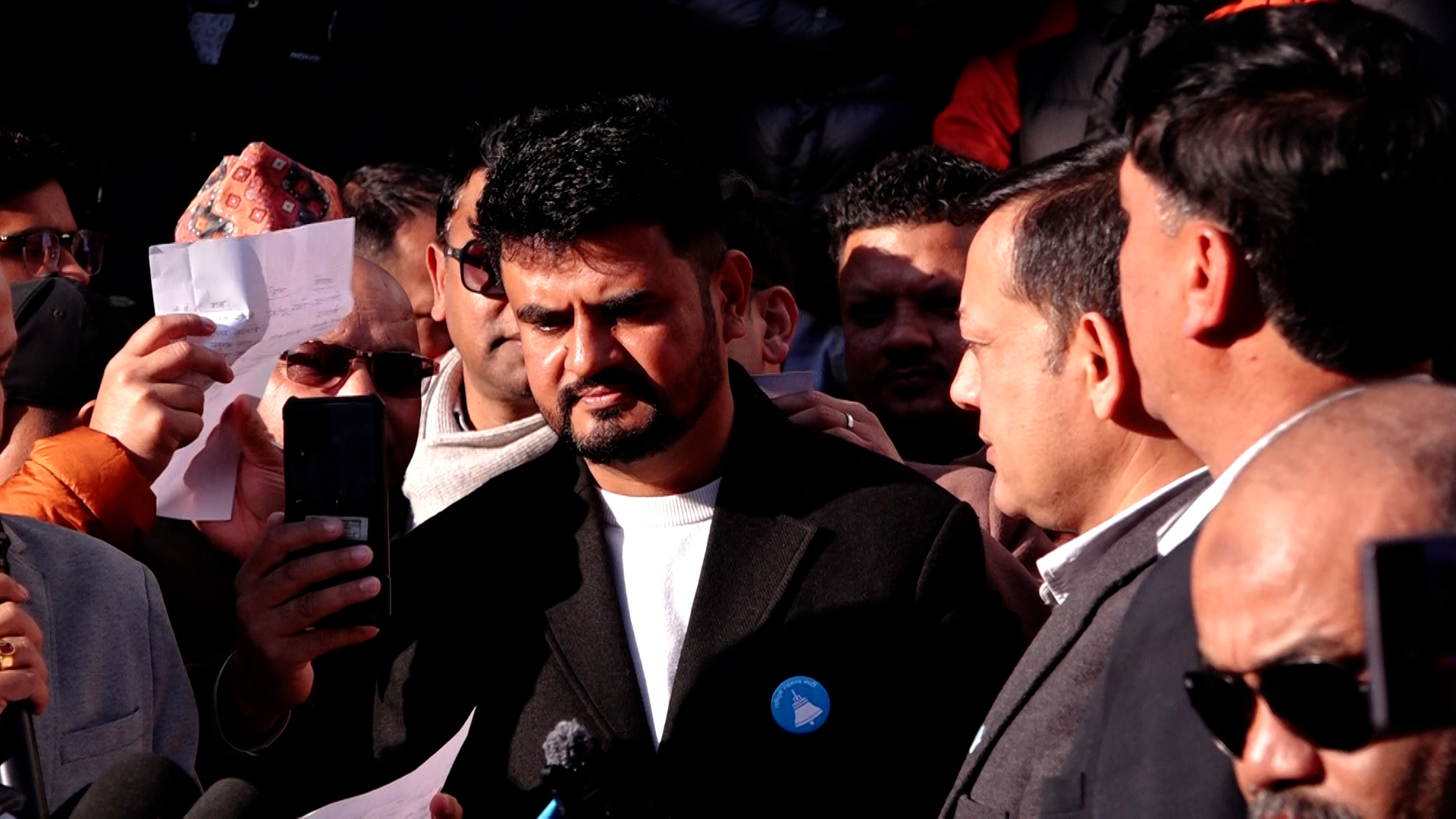 पत्रकार राजिव खत्री रास्वपामा प्रवेश, ‘सत्यको पक्ष रोजें’