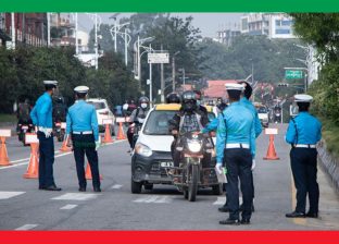 आफ्नो दायित्व पुरा नगर्ने ट्राफिक प्रहरी, मर्ने र रोगी बन्नेचाँहि जनता !