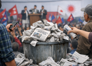 विज्ञापनमुखी बन्दा पत्रपत्रिका पढ्न छोड्दै जनता, बैलेमा सुध्रिने कि पुराना दलजसरी फ्यालिने ? विज्ञापनमुखी बन्दा पत्रपत्रिका पढ्न छोड्दै जनता, बैलेमा सुध्रिने कि पुराना दलजसरी फ्यालिने ?