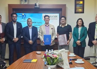 नेशनल लाईफ र ग्राण्डी इन्टरनेशनल हस्पिटल बिच मेडिकल सेवा सम्झौता