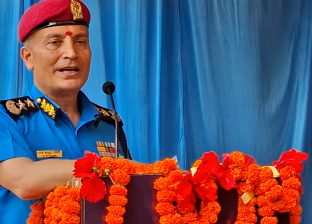 प्रहरी कार्यालयमा विचौलियाको प्रवेश रोक्न आइजी कार्कीको निर्देशन
