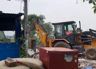 हेटौंडा–५ मा डोजर चल्यो, स्थानीय आक्रोशित