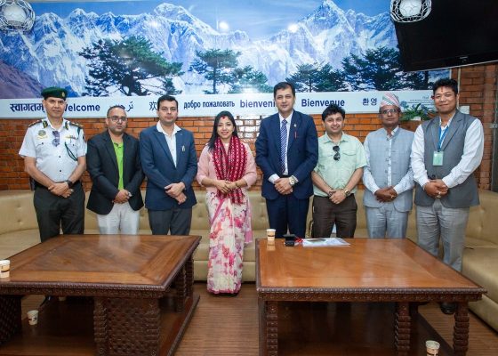 कान्स फिल्म फेस्टिभलमा सहभागी हुन कार्यवाहक प्रमुख डंगोल फ्रान्स प्रस्थान