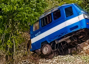 वन कर्मचारीद्वारा टेम्पो भीरबाट खसालियो वन कर्मचारीद्वारा टेम्पो भीरबाट खसालियो