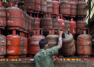 ग्यास अभाव केही दिनमै हट्छ : मन्त्री यादव ग्यास अभाव केही दिनमै हट्छ : मन्त्री यादव
