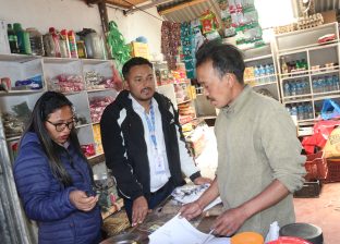 मदिरा–सुर्ती बिक्रीमा राजस्व छल्दै रारा क्षेत्रका व्यापारी, अनुगमनपछि दर्ता गर्न निर्देशन