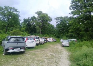 ठोरीमा भारतीय सवारीसाधनलाई ‘अस्थाई पास’, संसदमा कांग्रेसको आवाजपछि खटाइयो कर्मचारी ठोरीमा भारतीय सवारीसाधनलाई ‘अस्थाई पास’, संसदमा कांग्रेसको आवाजपछि खटाइयो कर्मचारी
