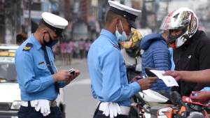 २४ घण्टामा ट्राफिक प्रहरीले गर्यो ७५५ जनालाई कारबाही