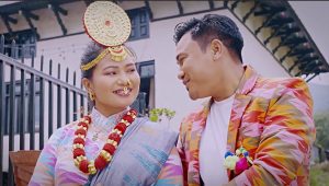 सुनिल थापा मगरको ‘सोल्टिनी सेवारो’ गीतमा रेबिकाको दमदार अभिनय सुनिल थापा मगरको ‘सोल्टिनी सेवारो’ गीतमा रेबिकाको दमदार अभिनय