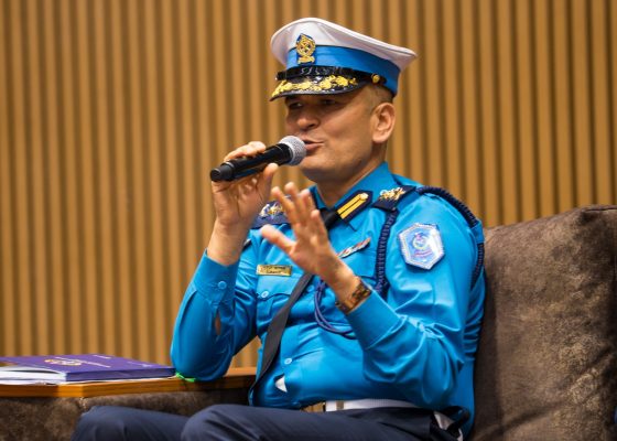 काठमाडौं उपत्यकामा २० लाखभन्दा बढी सवारीको ट्राफिक व्यवस्थापन हातको ईशारा र सिठ्ठीका भरमा भइरहेको छ : ट्राफिक प्रमुख