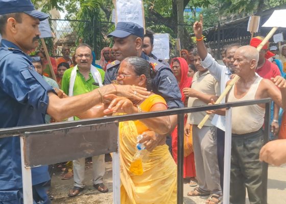धनुषामा मिटरब्याजी पीडित महिलाद्वारा आत्मदाहको प्रयास