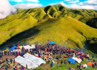 स्वर्गतुल्य बडीमालिका : जहाँ सौन्दर्यताले मन छुन्छ, धार्मिक आस्थाले आत्मा स्वर्गतुल्य बडीमालिका : जहाँ सौन्दर्यताले मन छुन्छ, धार्मिक आस्थाले आत्मा