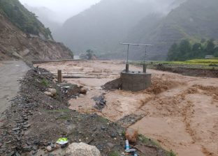 भोटेकोशीमा अचानक ठूलो बाढी, पाँच जिल्लाका तटीय क्षेत्रमा उच्च सतर्कता अपनाउन आग्रह भोटेकोशीमा अचानक ठूलो बाढी, पाँच जिल्लाका तटीय क्षेत्रमा उच्च सतर्कता अपनाउन आग्रह