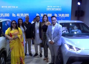 नाइमा एक्स्पोमा बीवाईडीका नयाँ अवतार : एट्टो १ मा ३६० क्यामेरादेखि एट्टो ३ को फेसलिफ्टसम्म नाइमा एक्स्पोमा बीवाईडीका नयाँ अवतार : एट्टो १ मा ३६० क्यामेरादेखि एट्टो ३ को फेसलिफ्टसम्म