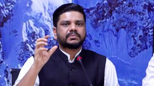 हजारौं युवाले पर्खिएको ई–८ (सिजनल) रोजगारी किन तत्काल नखुल्ने भयो? मन्त्री यादवले खोले कारण