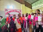 नापजाँच सकिएको ९ वर्षपछि धनुषाका ३८८ परिवारले पाए लालपुर्जा नापजाँच सकिएको ९ वर्षपछि धनुषाका ३८८ परिवारले पाए लालपुर्जा