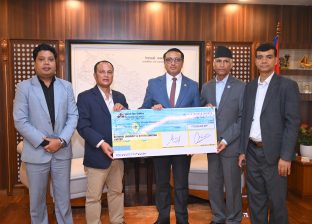 नेशनल लघुवित्तद्वारा भोटेकोशी बाढीपीडितका लागि ७० लाख सहयोग