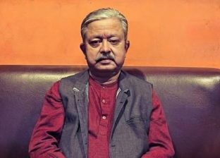 मोरङमा पक्राउ परेका विश्लेषक दाहाललाई काठमाडौं पठाइँदै मोरङमा पक्राउ परेका विश्लेषक दाहाललाई काठमाडौं पठाइँदै