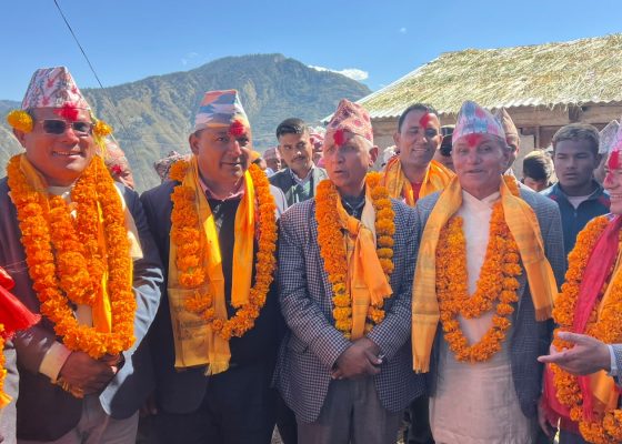 गुरुले पढाएका चेला अहिले मुख्यमन्त्री, २९ वर्षपछि एउटै मञ्चमा