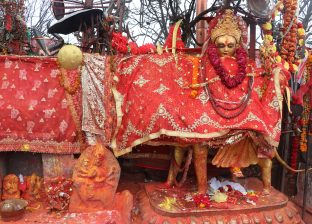 दशैंपछि पाथीभरामा भक्तजनको आगमन बढ्यो