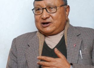 त्रिभुवन आदर्श क्याम्पसमा संस्थापक अध्यक्ष गोपालमान श्रेष्ठको अर्धकदको प्रतिमा राखिने